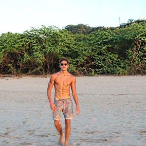 Meet your Posher, Jeffrey